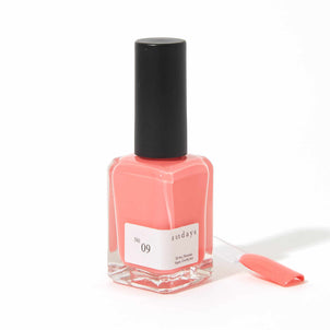 Non-toxic nail polish in peach orange